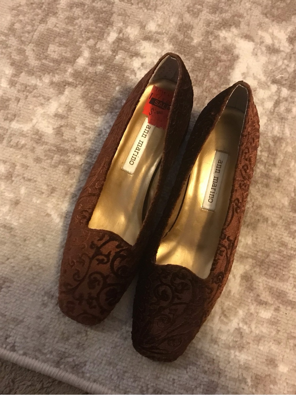 Ann Marino Brown Embossed Velvet Women’s Dress Flats